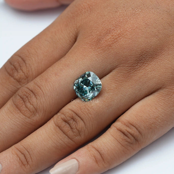 fancy bluish cushion loose diamond