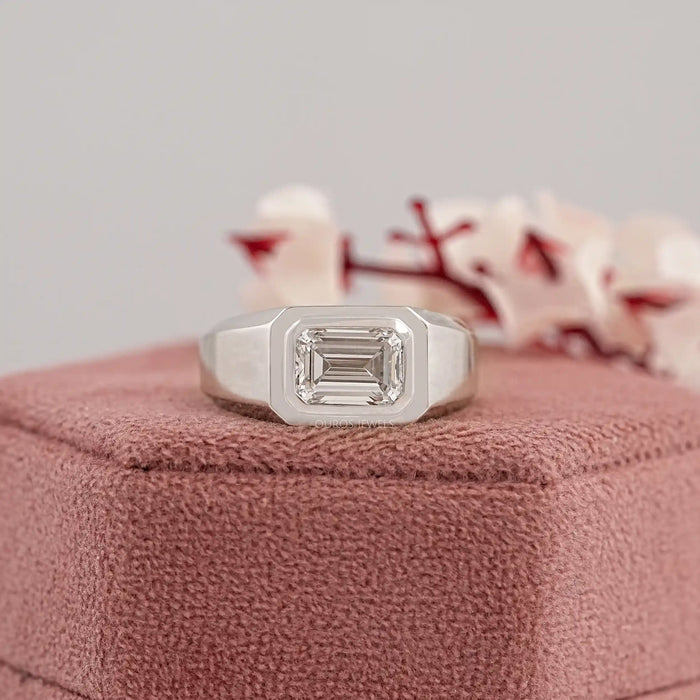 white gold emerald diamond ring