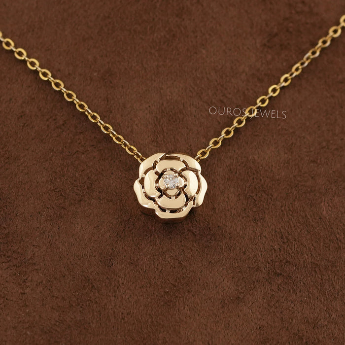 Chanel – Halskette mit runden Diamanten und Kamelie