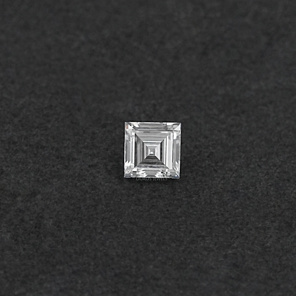 1,00 Karat im Karréschliff, im Labor gezüchteter Diamant