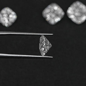 0,70 Karat Brillantschliff-Labordiamant