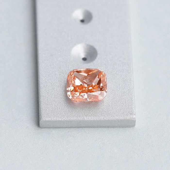 1.35 carat vivid pink cushion lab diamond