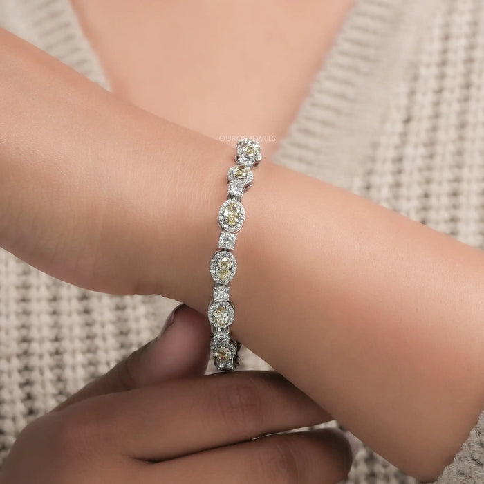 Gelbes Halo-Diamantarmband im Ovalschliff aus Laborzucht