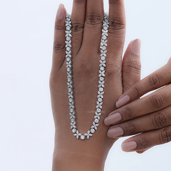 Elegante Choker-Halskette Mit Marquise- Und Rundschliff-Diamanten