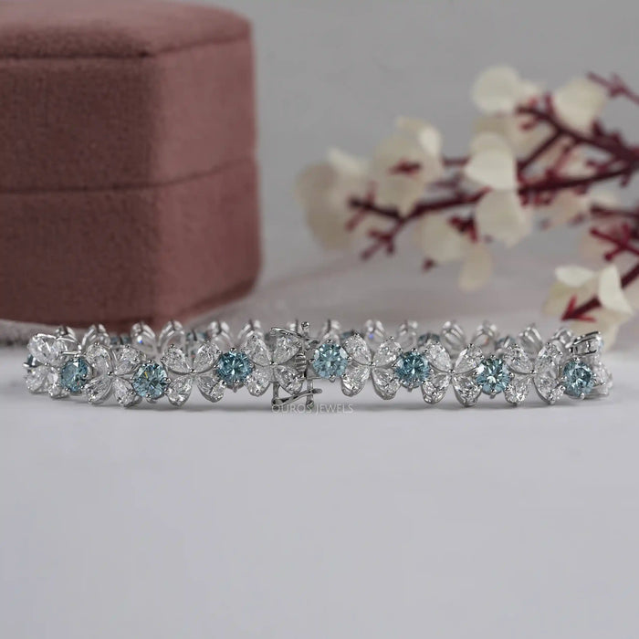 Pear Lab Diamond Flower Shape Bracelet