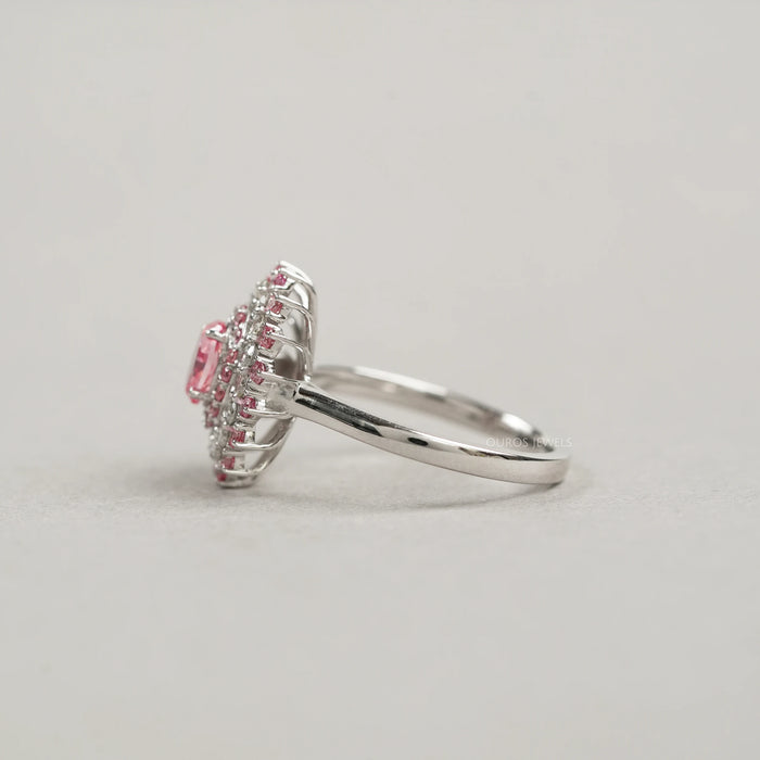 Fancy Pink Oval Cut Double Halo Diamant-Verlobungsring