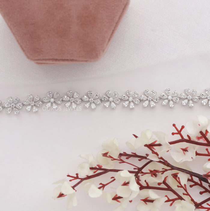 Floral Style Birne Schliff Labor diamant Armband 