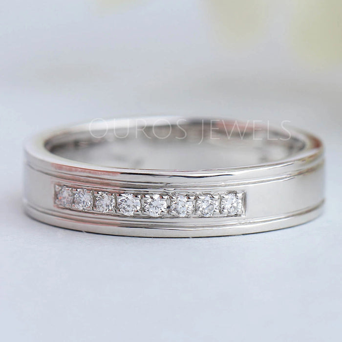 8 Stone Round Diamond Men's Wedding Band