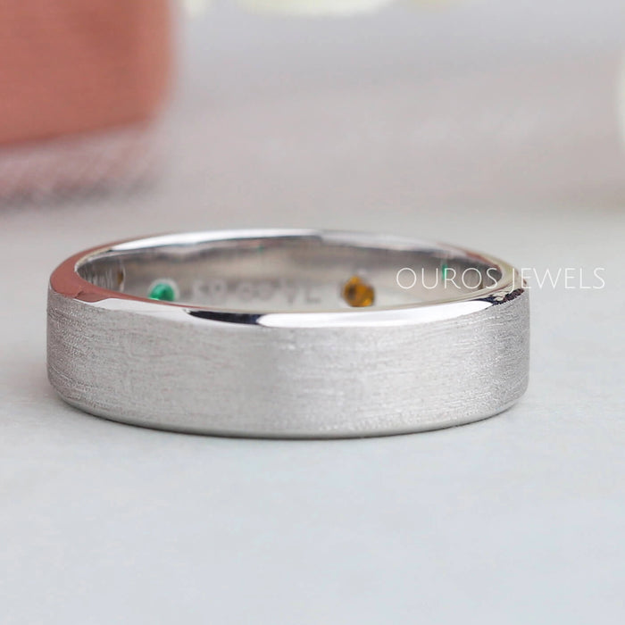 Round Cut Gemstone Inside  Diamond Band