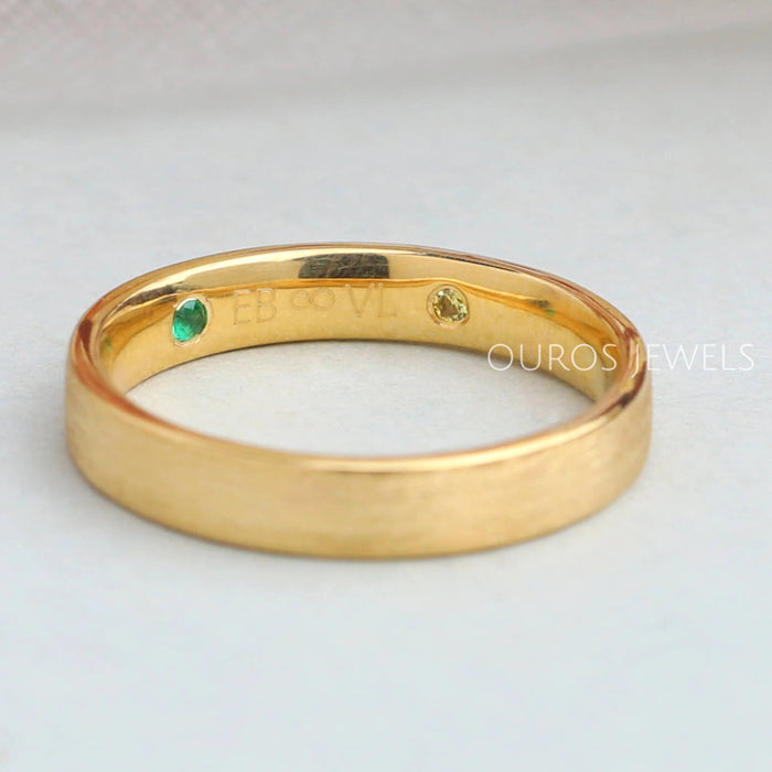 Moderner Gelbgold Ring Mit Individuellem Design