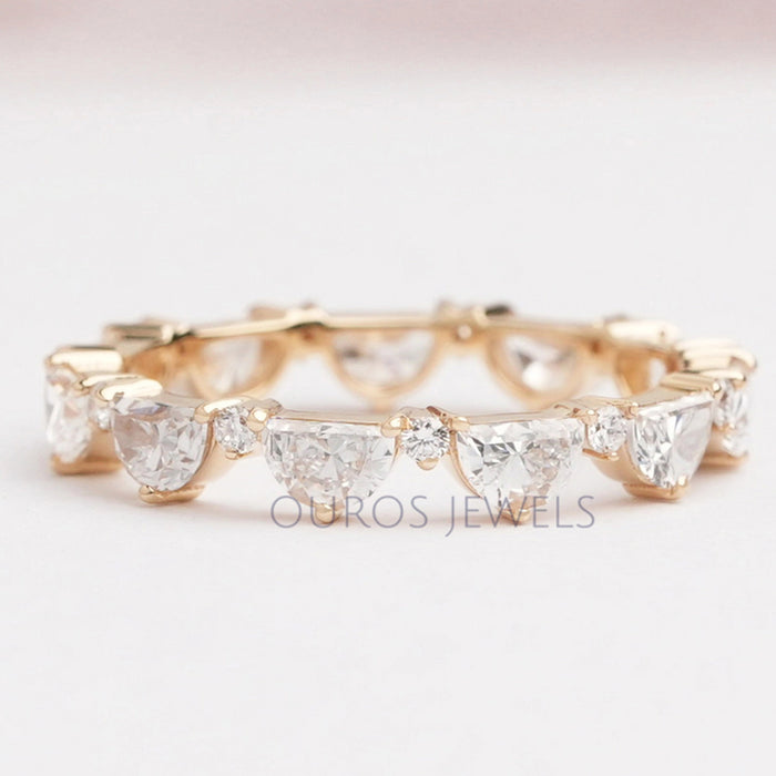 Halbmond Rundschliff Labor Diamant Eternity Band