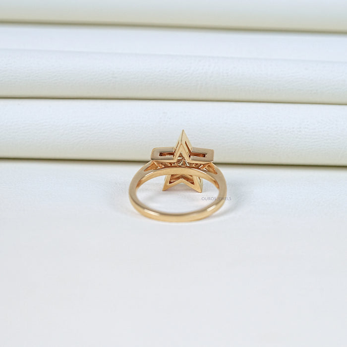 Sternschliff Lünettenfassung Solitär Verlobungsring