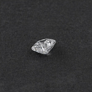 Antiker Diamant im Katzengesichtsschliff