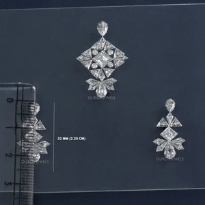 Schmuckset mit im Labor gezüchteten Diamanten in verschiedenen Formen