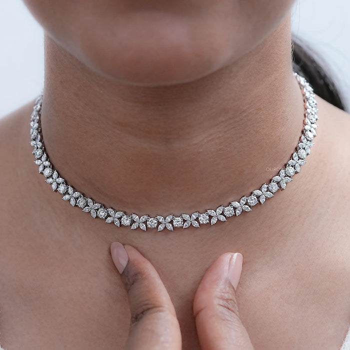 Elegante Choker-Halskette Mit Marquise- Und Rundschliff-Diamanten