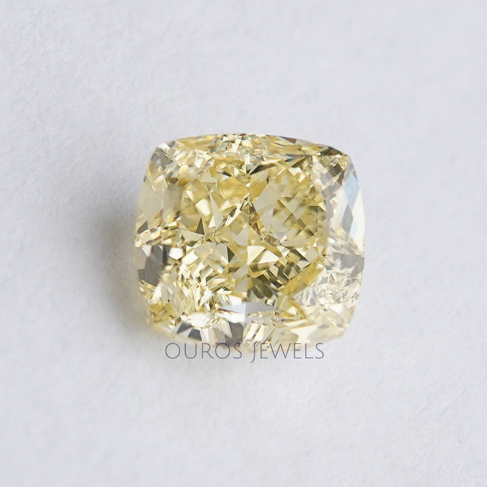 2,20 Karat Cushion Schliff Labor Diamant