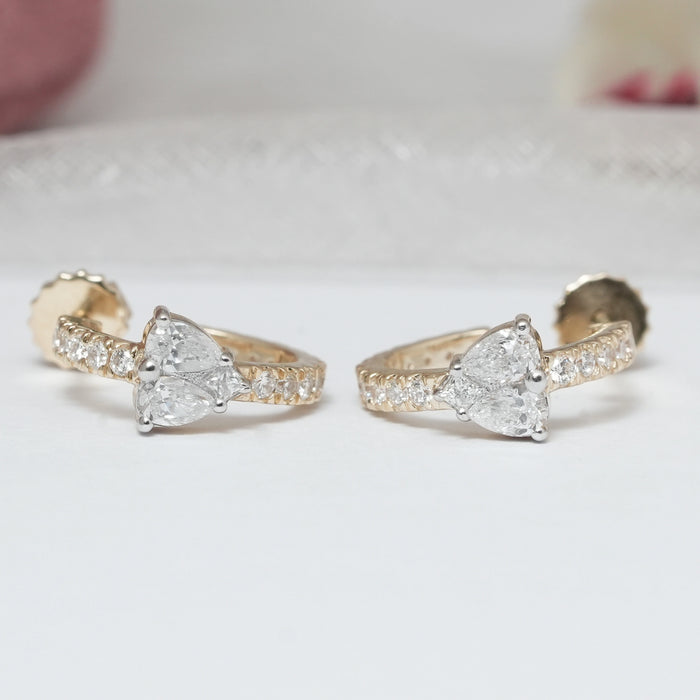 Birne Labor Diamant Petite Huggie Hoop Ohrringe
