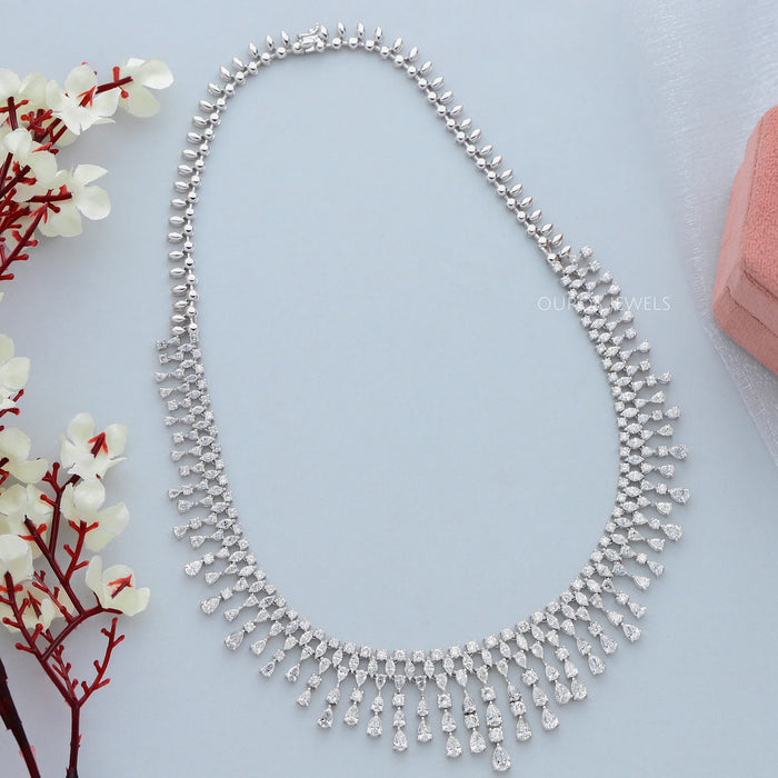 Elegante Diamant-Halskette für Damen