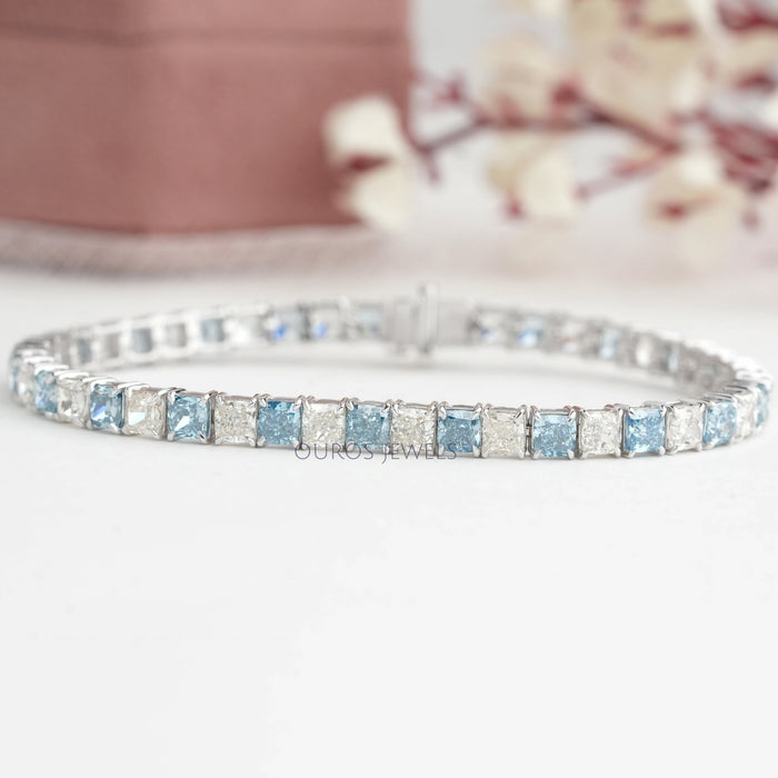 Blauer Kissenschliff Labor Diamant Armband