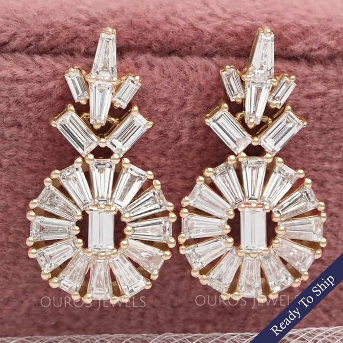 14 Karat Gelbgold-Diamant-Halo-Ohrringe im Baguetteschliff
