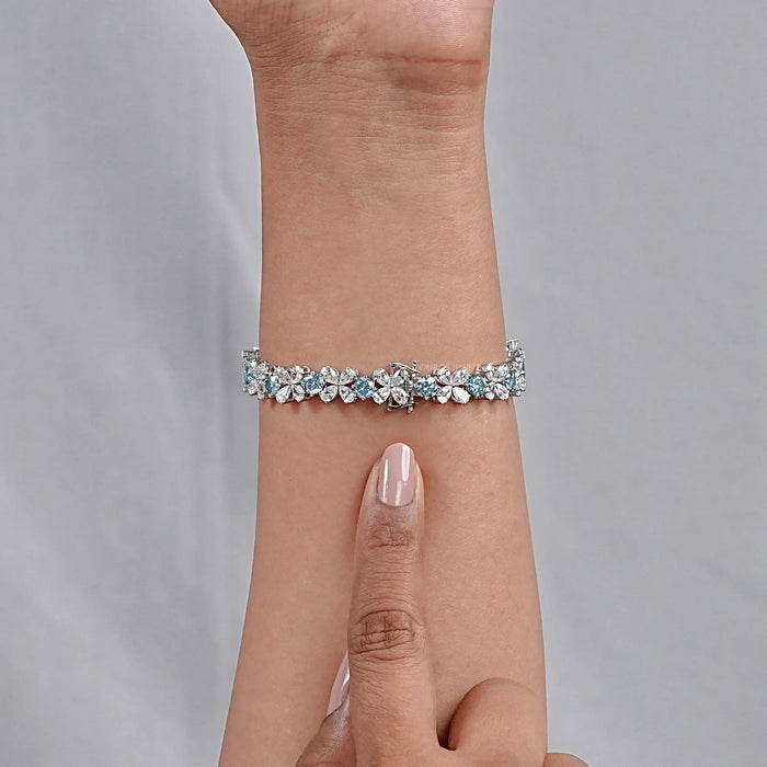 Pear-Shaped Flower Diamond  Bracelet