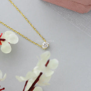 Oval Cut East-West Setting Diamond Pendant