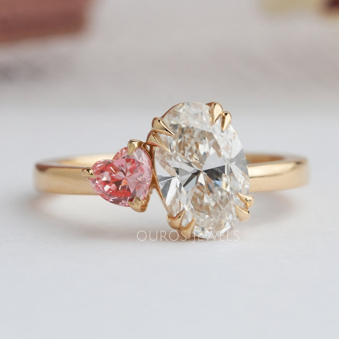 Ovaler und Herz Schliff Diamant Toi Et Moi Ring