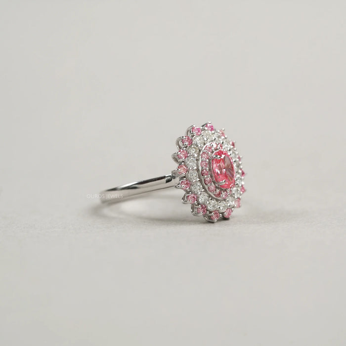 Fancy Pink Oval Cut Double Halo Diamant-Verlobungsring