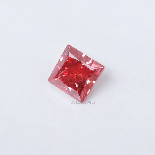 Lab Diamant 2.00 Karat Roter Princess Cut