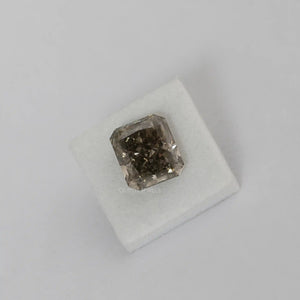 radiant olive colored diamond in 2.60 CT