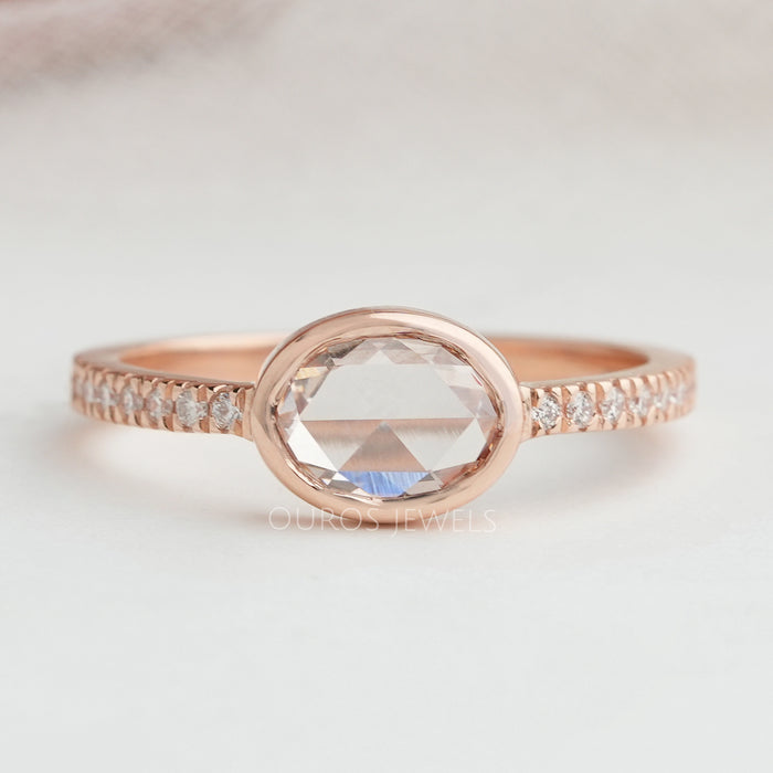 Rosenschliff Oval Laborgezüchtet Akzentuierung Diamantring