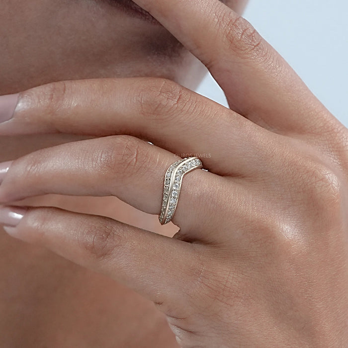 Round  Diamond Double Row Curved Wedding Band