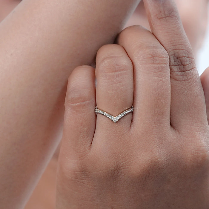 Round Lab Diamond Curved Wedding Band
