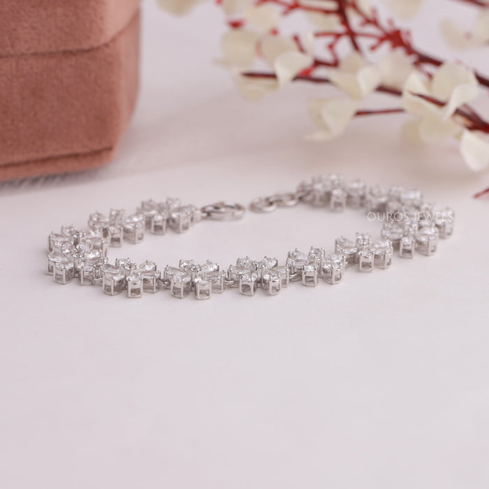 Floral Style Birne Schliff Labor diamant Armband 