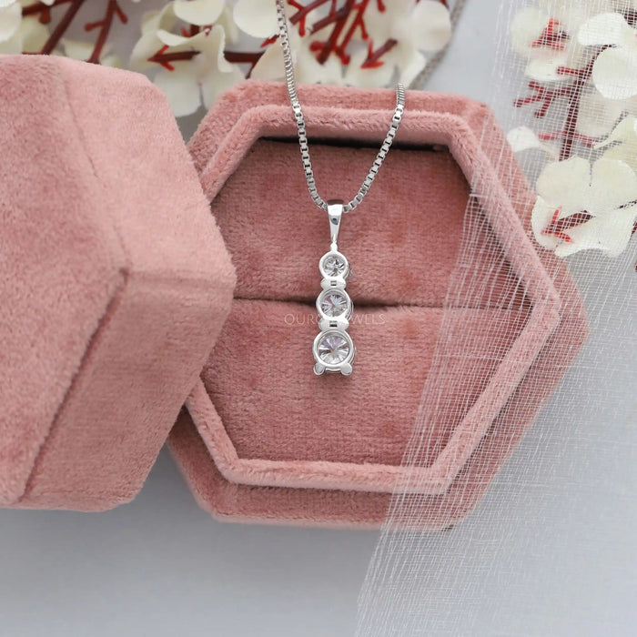 [Three Round Diamond Pendant]-[Ouros Jewels]