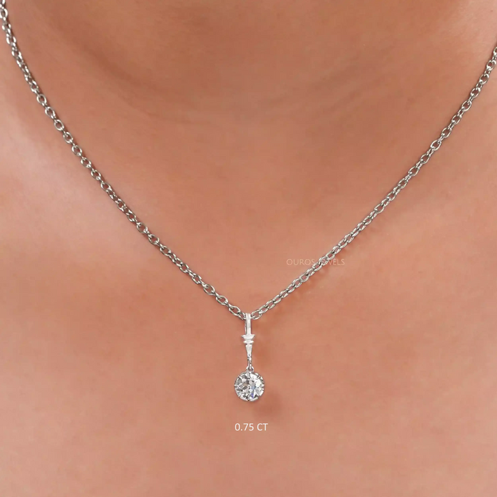 Luxury OEC Round Diamond Pendant