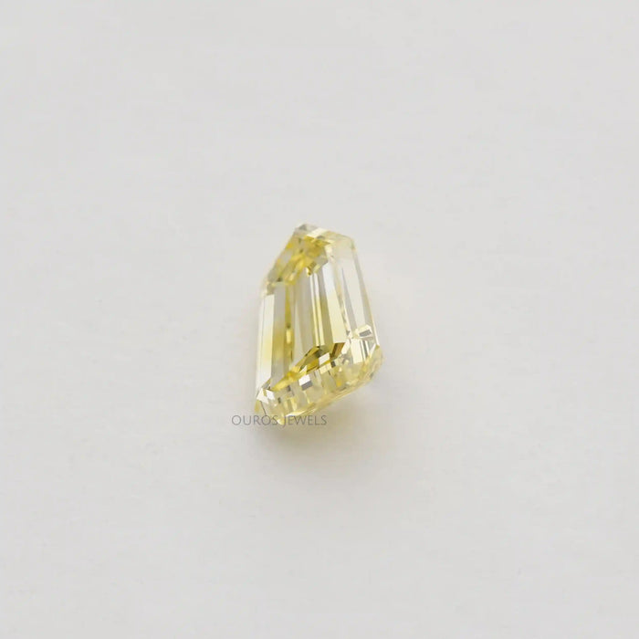 [Yellow Arrow Cut Loose Diamond]-[Ouros Jewels]