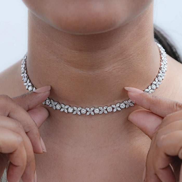 Elegante Choker-Halskette Mit Marquise- Und Rundschliff-Diamanten