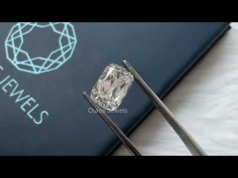 Watch this 2.23 Carat IGI Certified Criss Cut Lab Diamond youtube video.