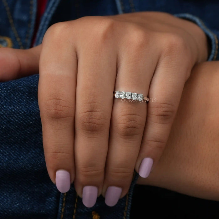 In finger look of oval shaped lab created diamond  stone ring 