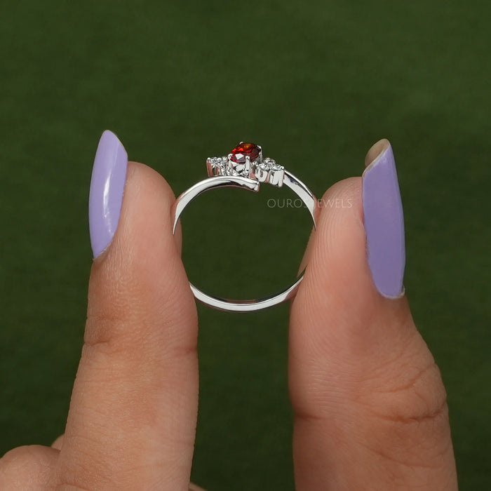 [Read Oval Diamond Wedding Ring]-[Ouros Jewels]