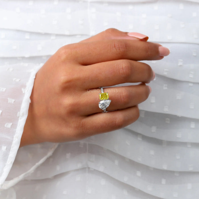 Birne Und Gelber Strahlender Diamant Toi Et Moi Ring
