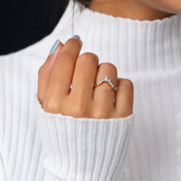 Birne und Rund Diamant gebogenes Band