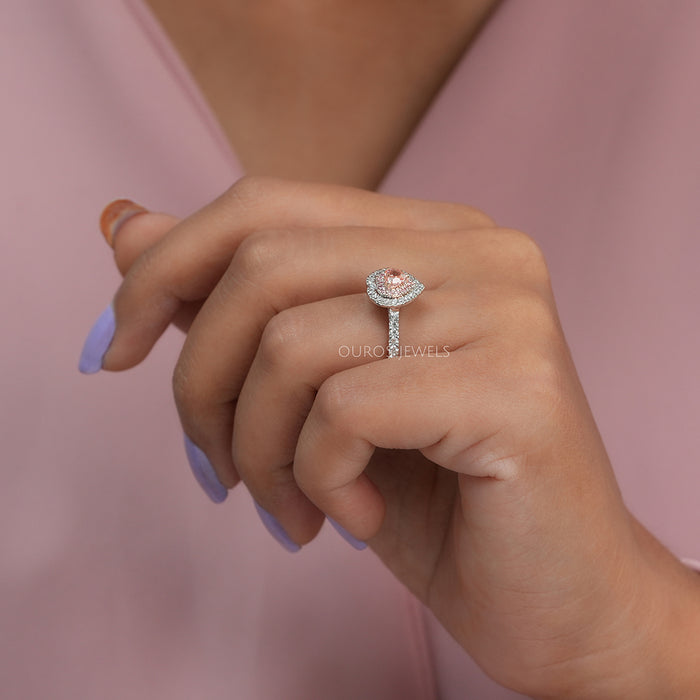 Verlobungsring mit rosa Herz-Diamant und Doppel-Halo-Solitär