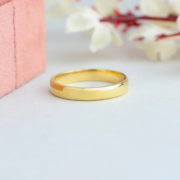 yellow gold plain wedding band for men 